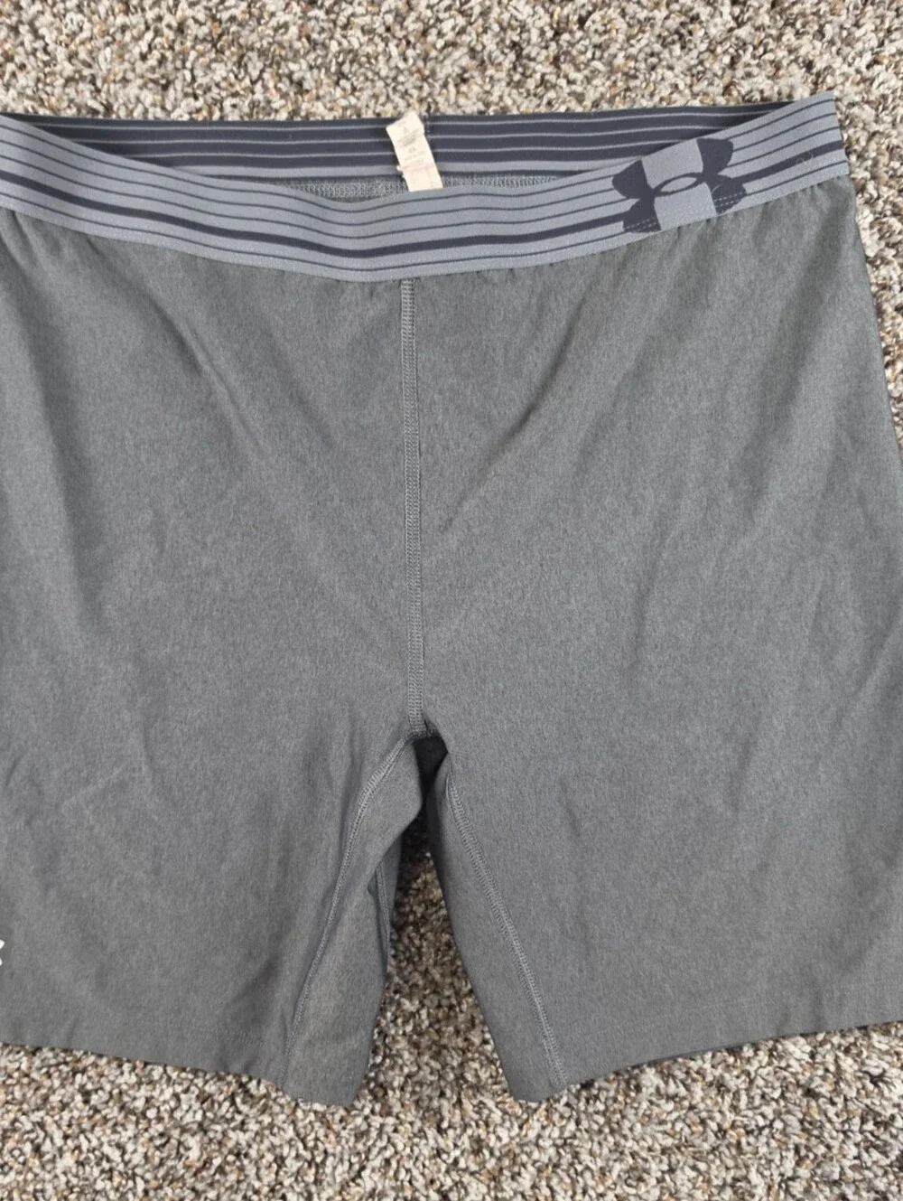 Under Armour Mens Sz XL Compression Athletic Shorts Gray